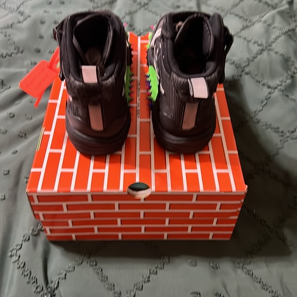 Nike Air Force 1 Mid X Off White Colab. NWT Size 11
(black) - Picture 4 of 13